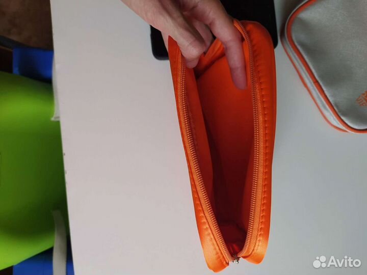 Косметичка новая Clinique