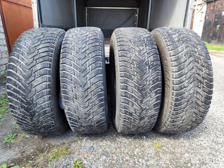 Nokian Tyres Hakkapeliitta 8 SUV 265/70 R17 115T