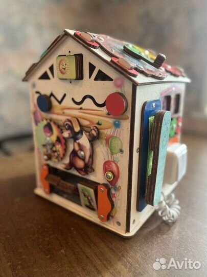 Бизиборд домик со светом