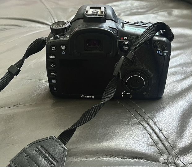 Зеркальный фотоаппарат Canon EOS 7 d
