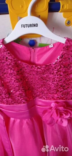 Два платья для девочки нарядные