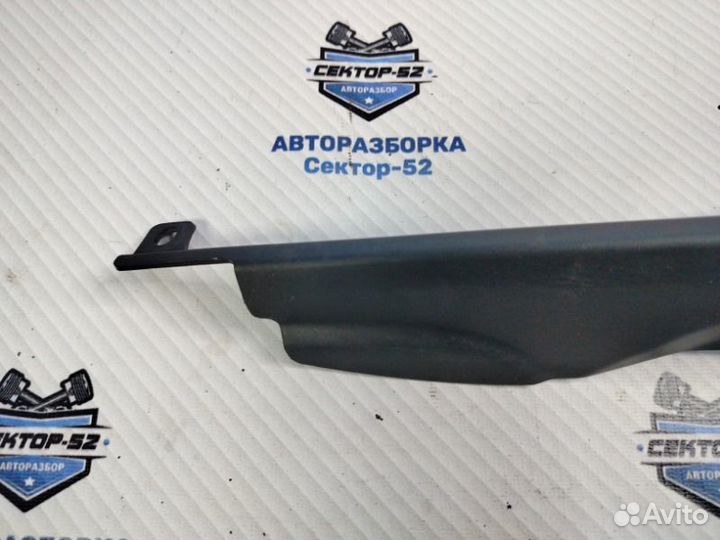 Накладка крыла передняя левая Nissan Qashqai J10