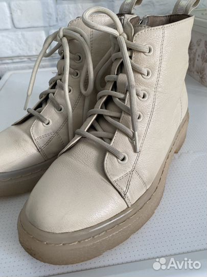 Демисезонние ботинки из натуральной кожи