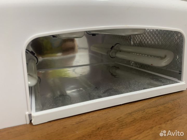 Ультрафиолетовая лампа для маникюра