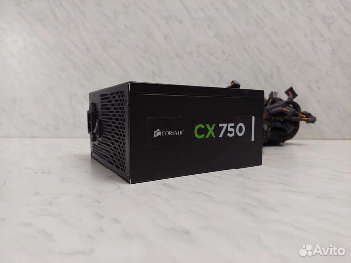 Corsair CX750 (80+Bronze)