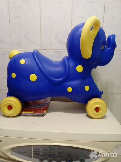Слон каталка беговел
