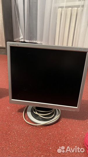 Монитор Samsung syncmaster 710n