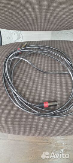 Студийный микрофон