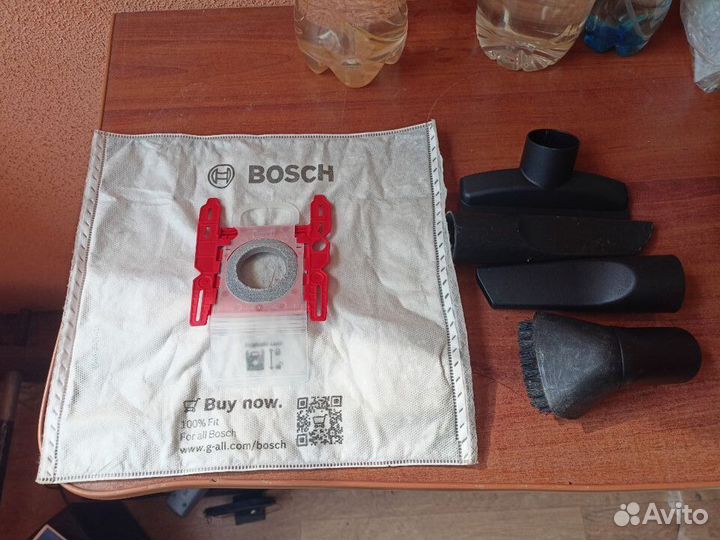 Пылесос Bosch BGL252000