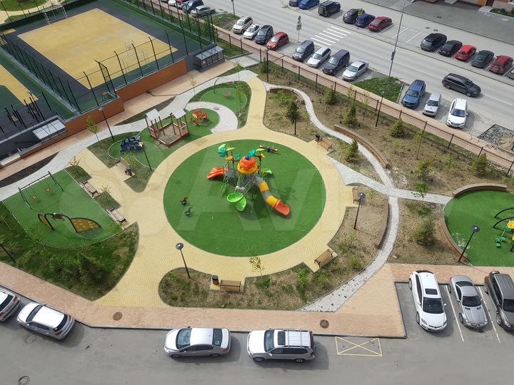 5-к. квартира, 131,3 м², 1/18 эт.