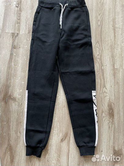 Спортивный костюм женский