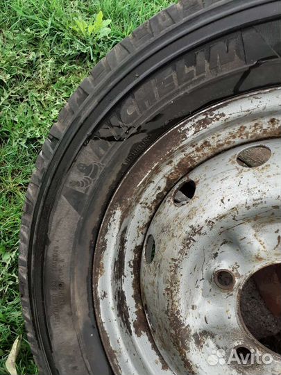 Michelin 4X4 A/T 215/65 R16 и 215/65 R16