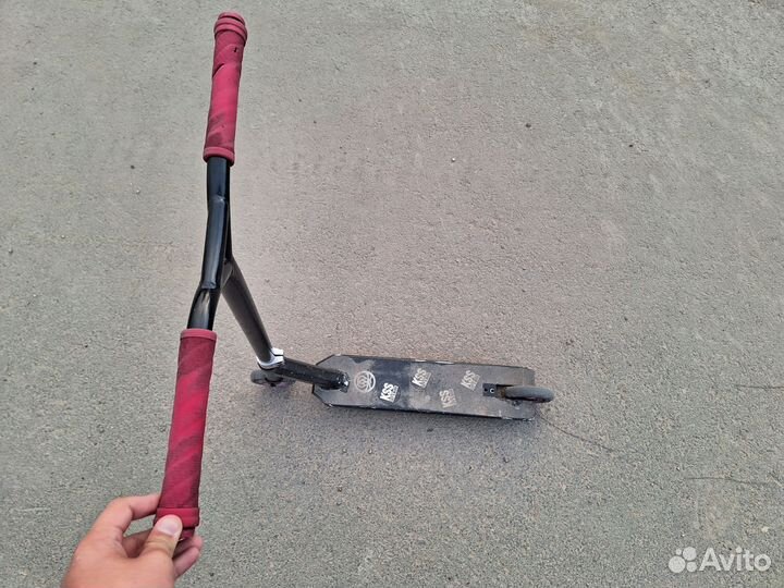 Трюковой самокат