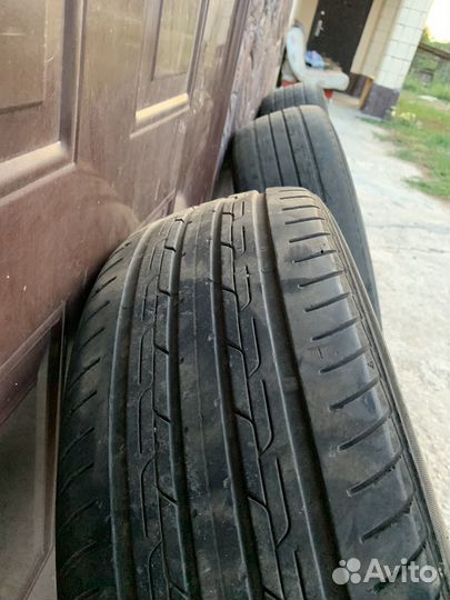 Triangle Protract TEM11 215/65 R16 98H