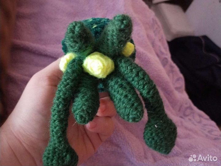 Игрушка кальмар вязаная, ручная работа