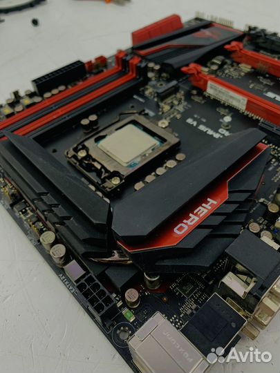 Материнская плата asus ROG strix maximus VII Hero