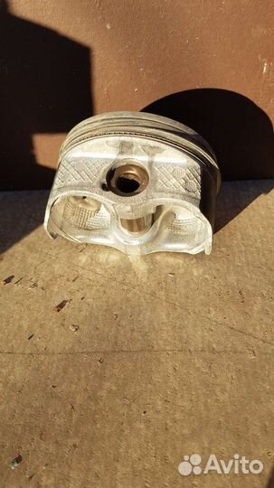 Поршни Субару Форестер