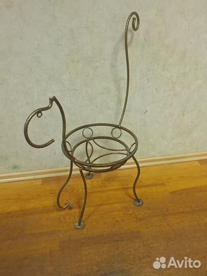 Подставка для цветов напольная металлическая