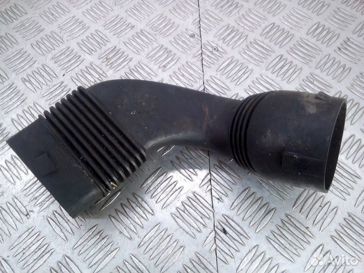 Патрубок для BMW X5 (E53)