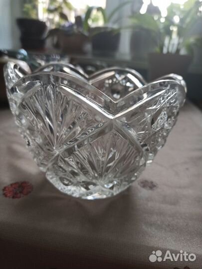 Хрустальная ваза