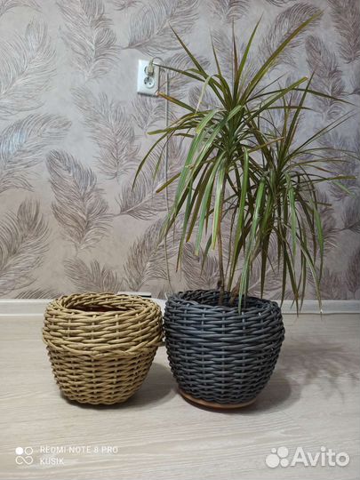 Кашпо из ротанга