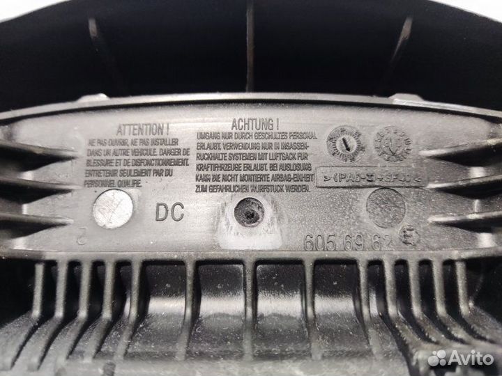 Подушка безопасности в руль Renault Megane 2