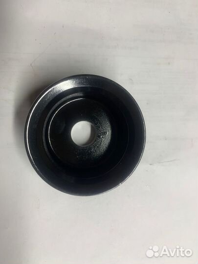 Шкив привода генератора Toyota