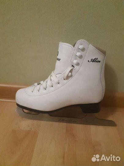 Коньки детские фигурные