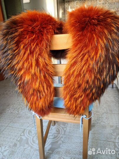 Меховой воротник енот