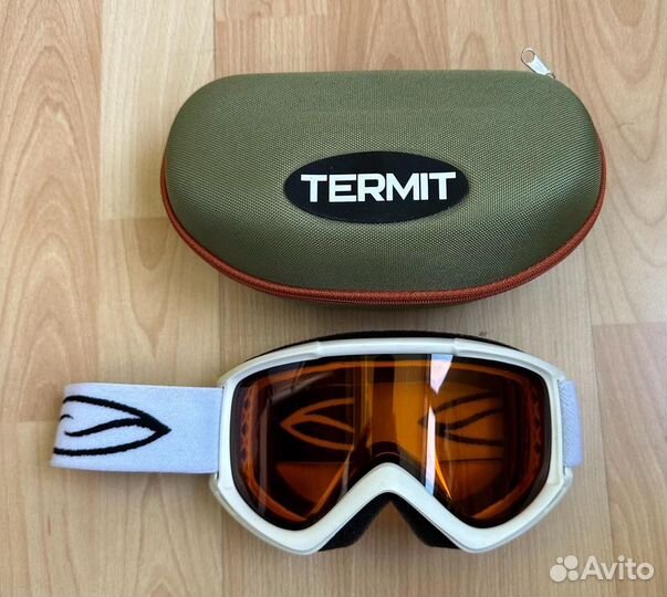 Горнолыжные очки,маска,шлем,перчатки