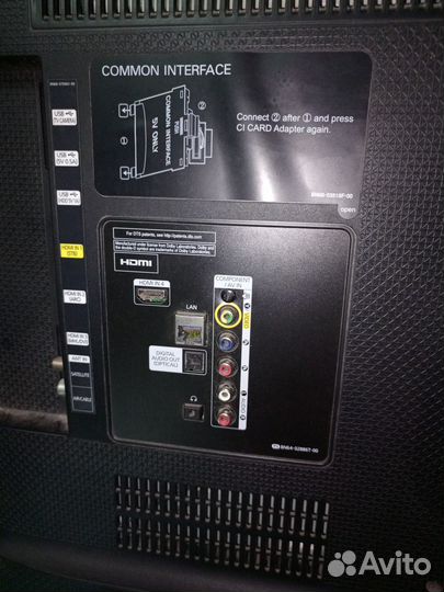 Телевизор samsung UE 40J6200AU SMART tv б/у