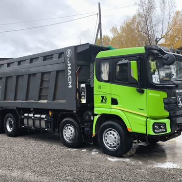 Самосвал 35 м³ Shacman SX3331863366, 2023