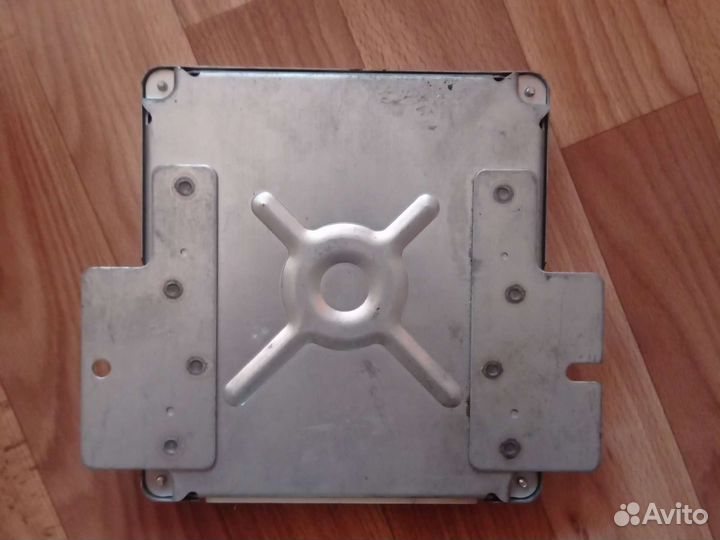 Эбу Subaru foresterSH5. 22611AN731