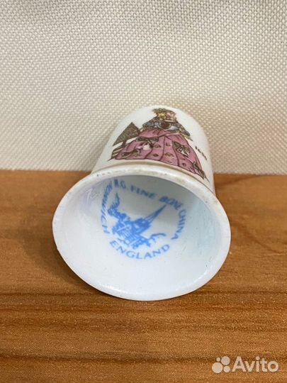 Наперсток коллекционный, Англия