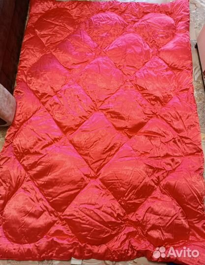 Пуховое одеяло полуторное атласное СССР