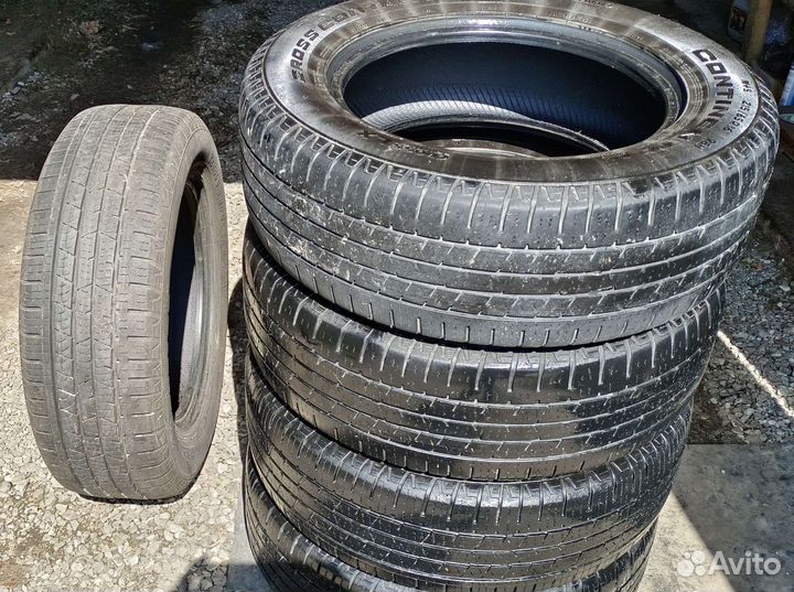 Continental CrossContact ATR 215/65 R16 98