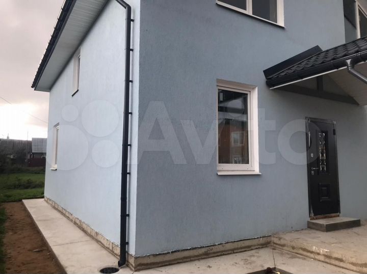 Коттедж 151 м² на участке 11 сот.