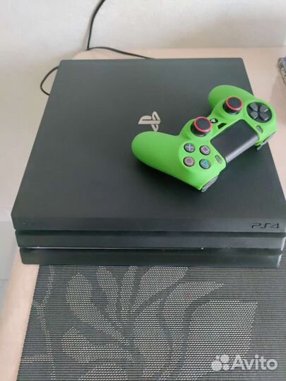 Игровая приставка ps4 pro 1tb