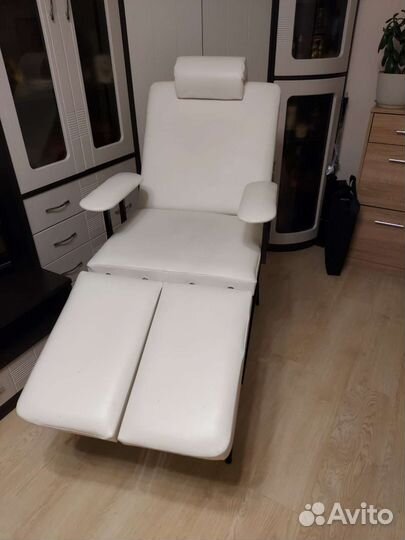 Педикюрное кресло (косметологическое)