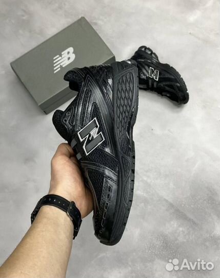 New Balance 1906R Black Metallic Silver