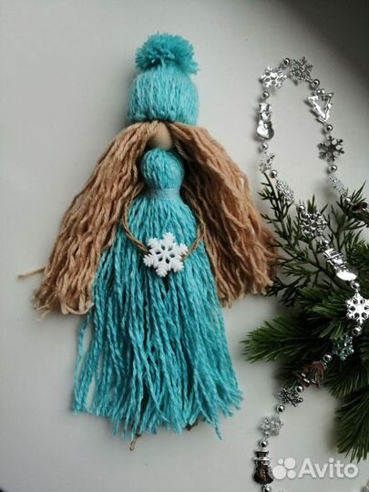 Кукла из ниток