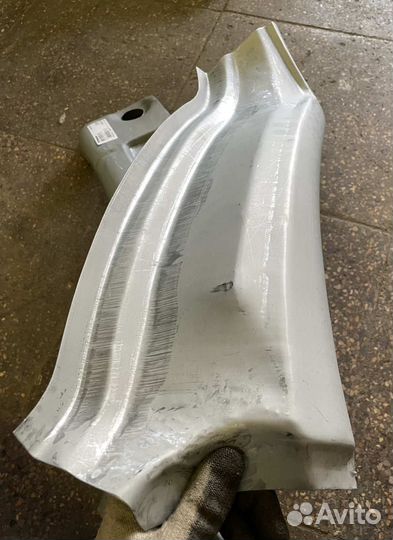 Арка передняя правая Mercedes-Benz Vito W638 (Polc