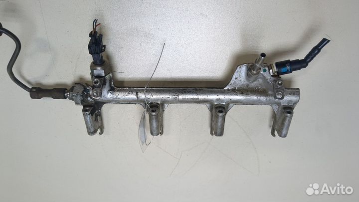 Рампа топливная Opel Signum, 2003