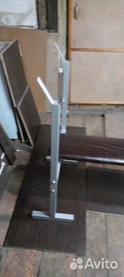 Скамья для жима со стойками