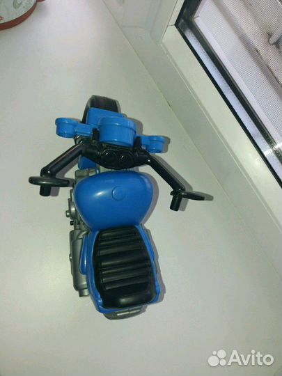 Мотоцикл и машина