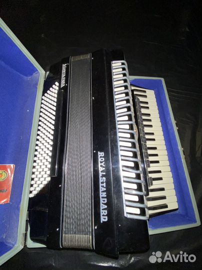 Аккордеон Royal standart montafana