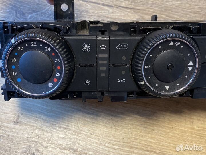 Mercedes sprinter 906 блок управления печкой