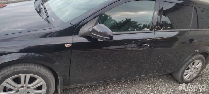 Opel Astra 1.8 AT, 2011, 159 182 км