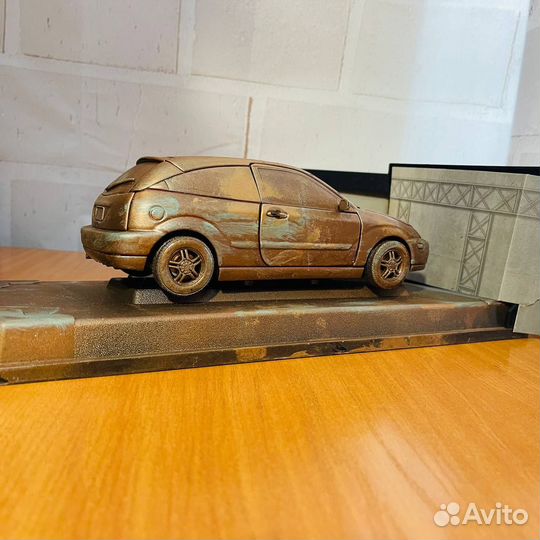 Коллекционная модель автомобиля Ford Focus