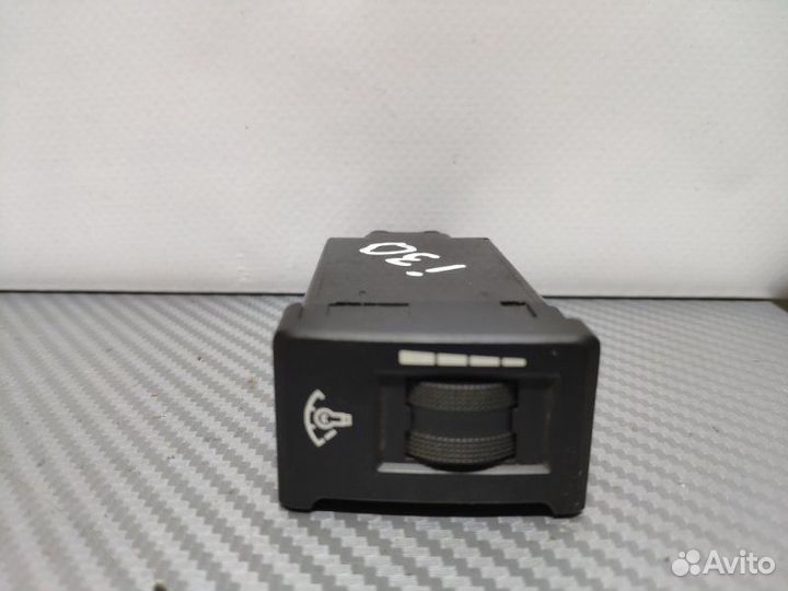 Блок кнопок Hyundai I30 FD 1.6 G4FC 2007 - 2012